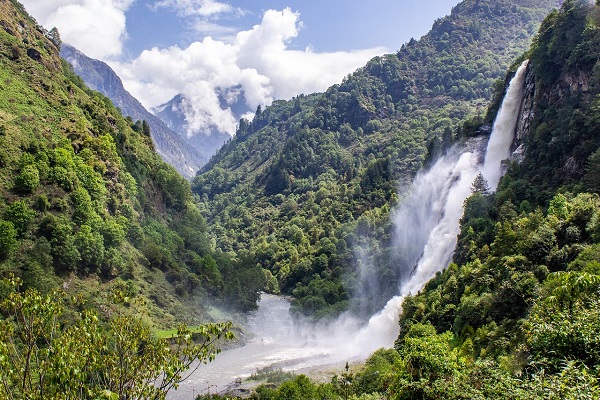 Nuranang Falls